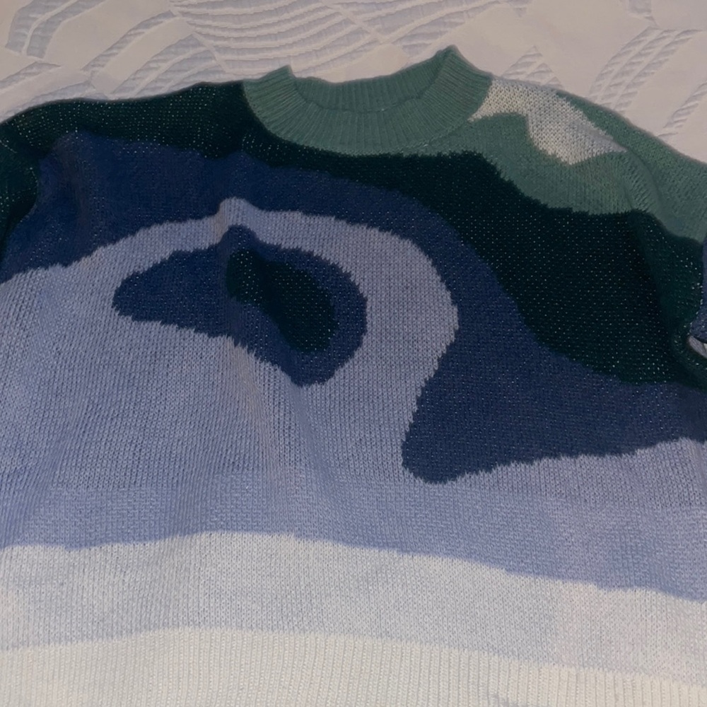Women’s sweater